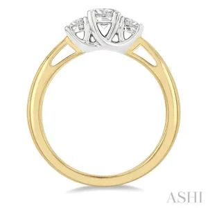 1/2 Ctw Round Cut Diamond Three-Stone Ring in 14K Yellow and White Gold