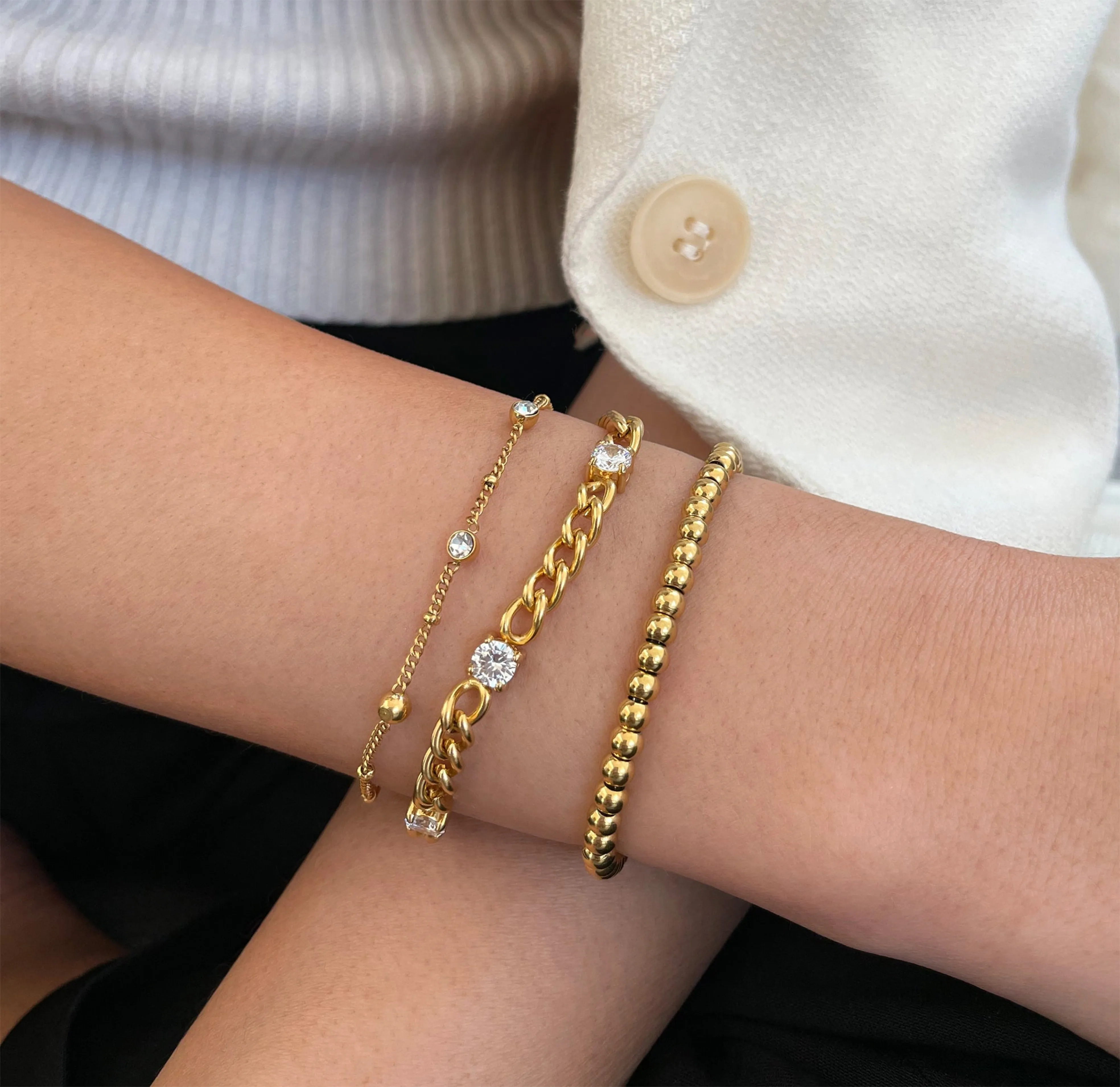 BAILEY GOLD DAINTY SATELLITE CHAIN BRACELET