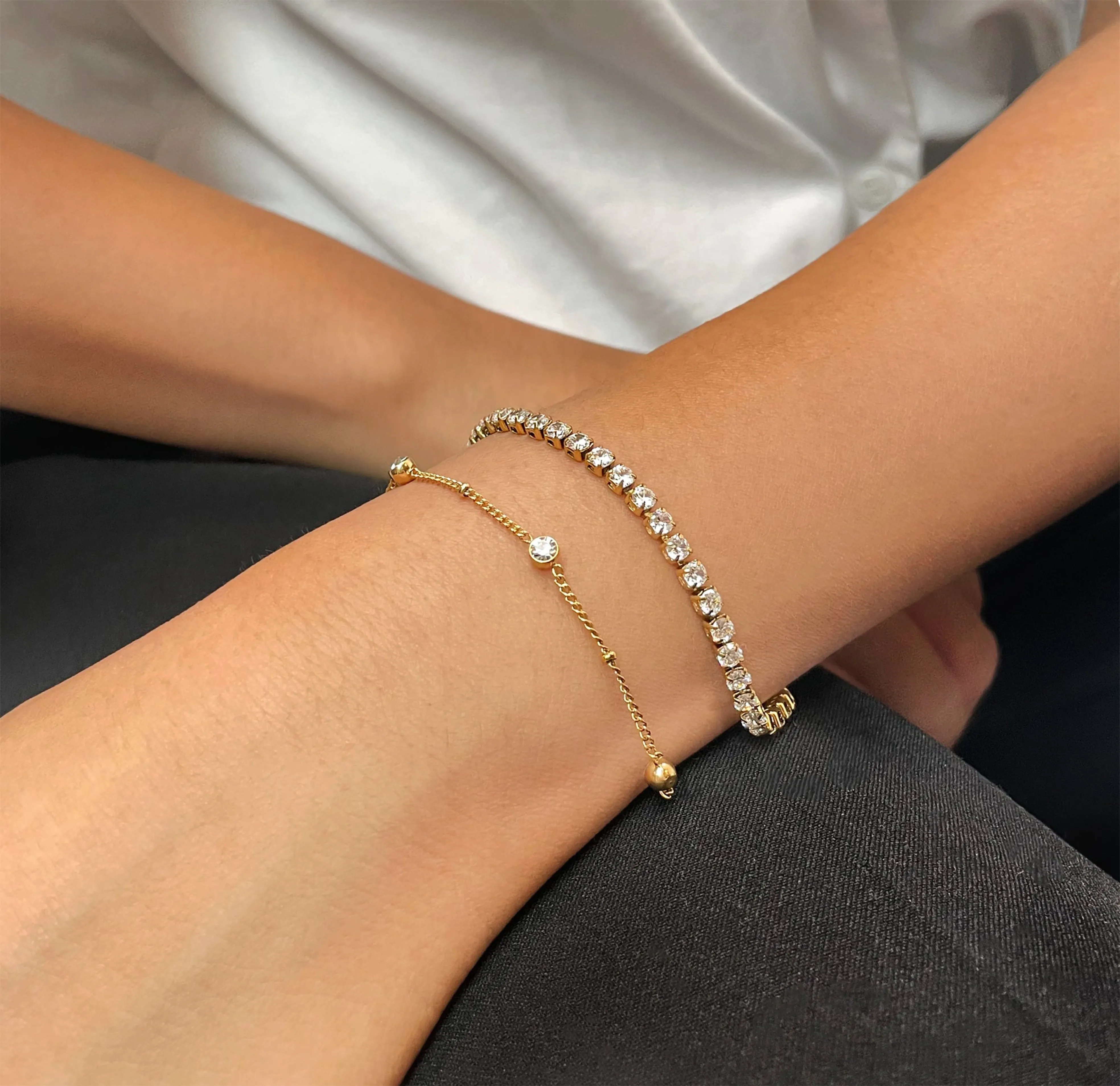 BAILEY GOLD DAINTY SATELLITE CHAIN BRACELET