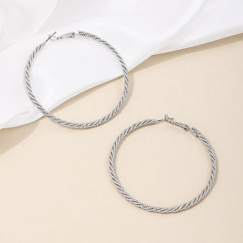 Chic Blogger-Approved Hoop Earrings for Stylish Women