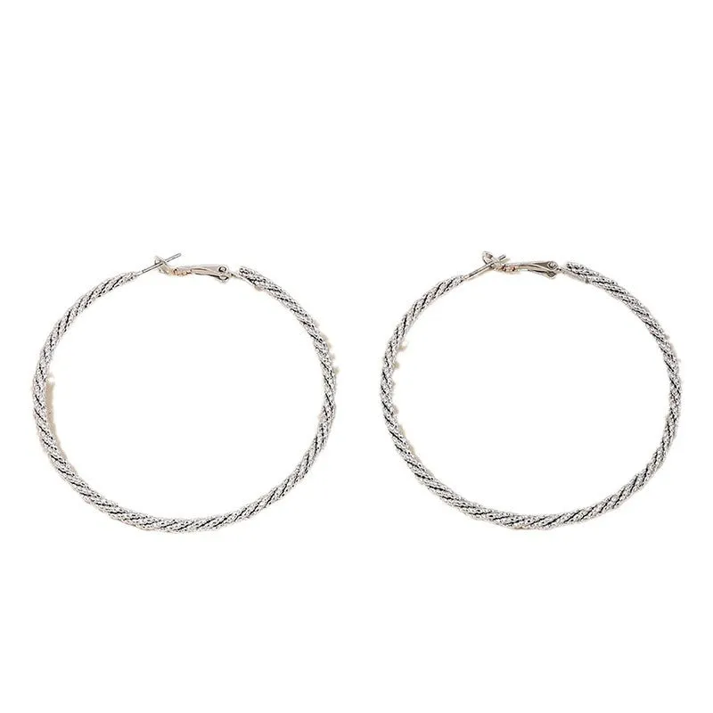 Chic Blogger-Approved Hoop Earrings for Stylish Women