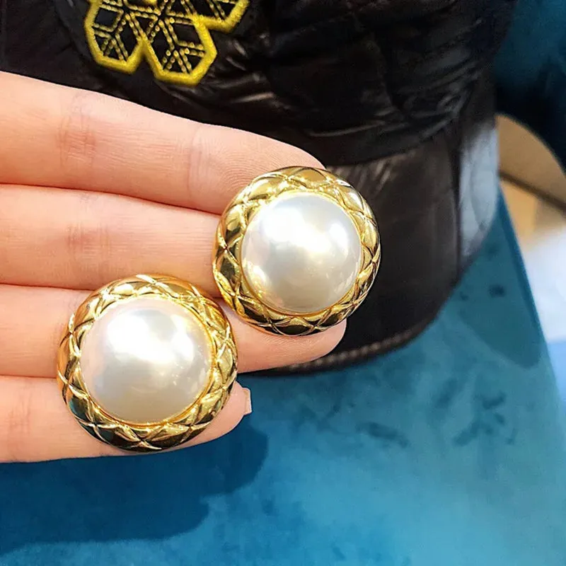 VAIGE Elegant Vintage Pearl Button Stud Earrings in Classic White and Timeless Gold